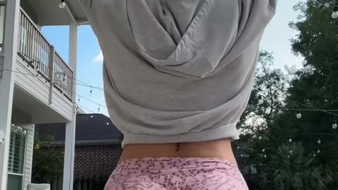 🍑 Slim Girls Can Shake Their Booty Too 💯🔥