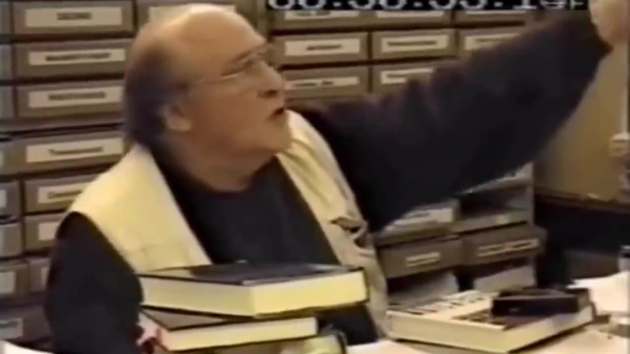 Ernst Zündel is interviewed by Israeli reporter Tsadok Yehezkeli