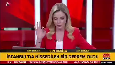 Istanbul hit by earthquake; CNN Türk broadcasts dramatic tremors live on screen
