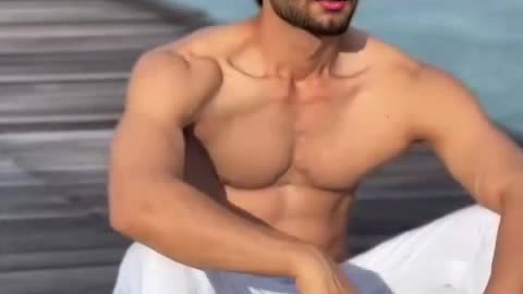 Shaam Bhi Koi - AIGlamShots #love #glamour #bollywood #beauty #dance