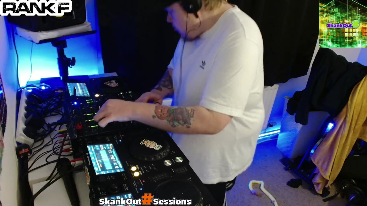 SkankOut#Sessions is is live! linktr.ee/skankout for all live links!