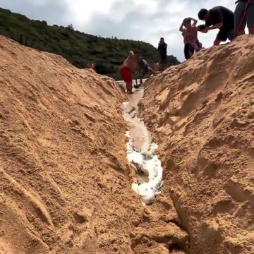 It's crazy what one man and a shovel can do 😭