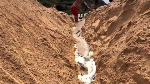 It's crazy what one man and a shovel can do 😭