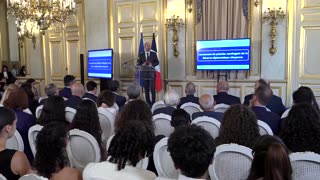 France demands immediate release of couple held in Iran