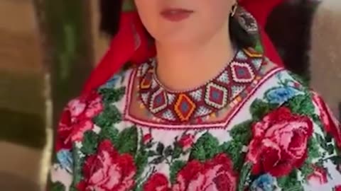 🧵🇺🇦 Ukraine Russia War | Women Preserve Weaving Traditions Amid Conflict in Village | RCF