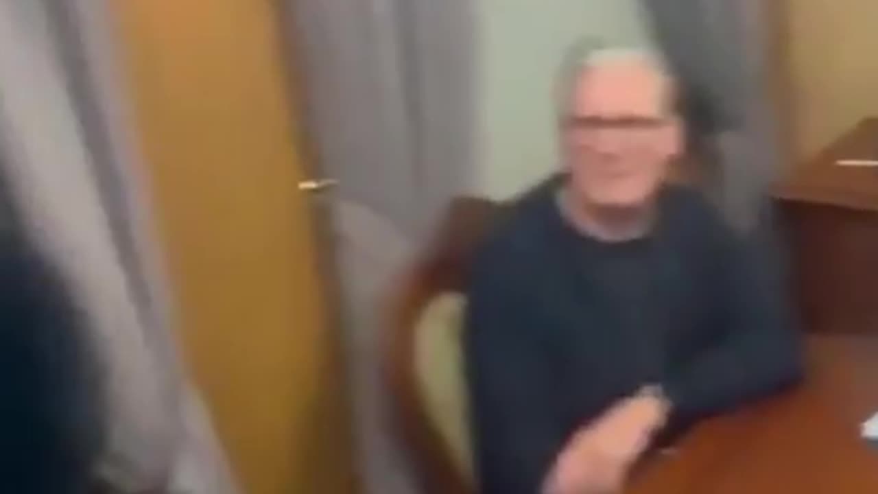 Macron caught doing coke with his jew buddies in ukraine