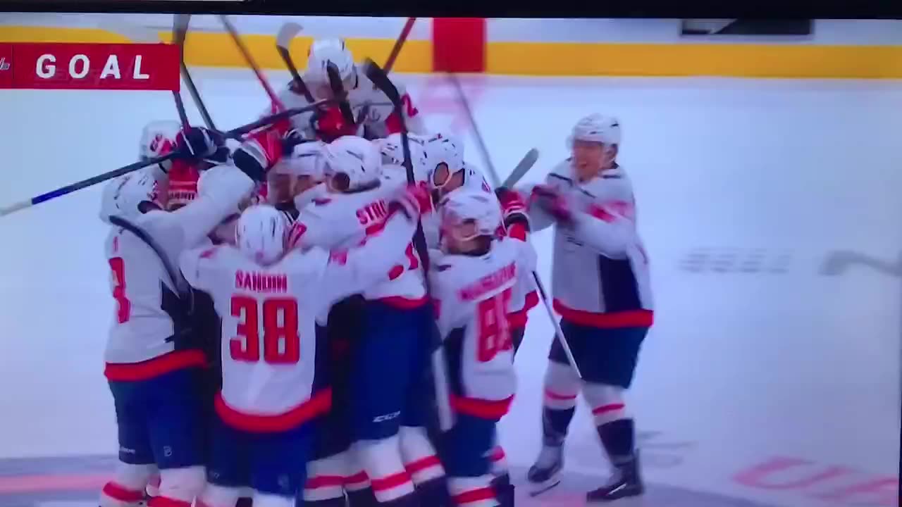 Capitals #8 Alex Ovechkin gets goal #895 all time record