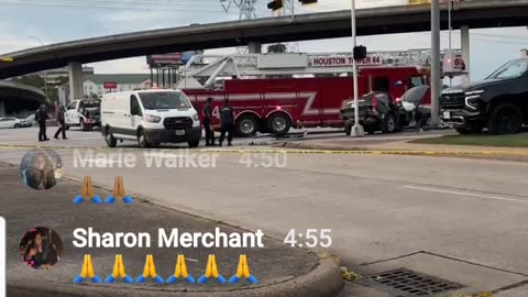 MOTHEE WATCHES AS HER DECEASED SON IS PULLED FROM TRAGIC CAR WRECK RACING TO HOSPITAL AFTER ASHLEY CHINARED 16YR OLD SON SHOT HIS SISTER ASHYRUS BABYDADDY FOR BEATING HER ALLEGEDLY