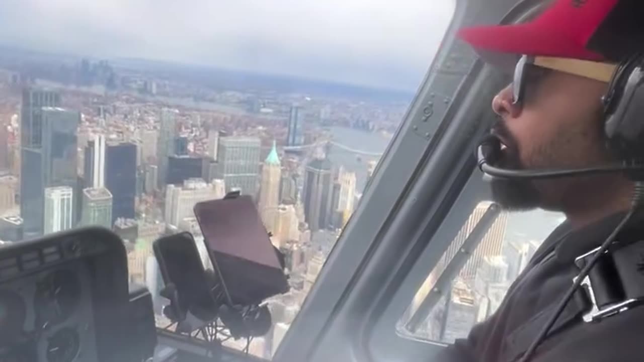 Pilot in Hudson River Helicopter Crash Identified as Navy SEAL Veteran Sean Johnson