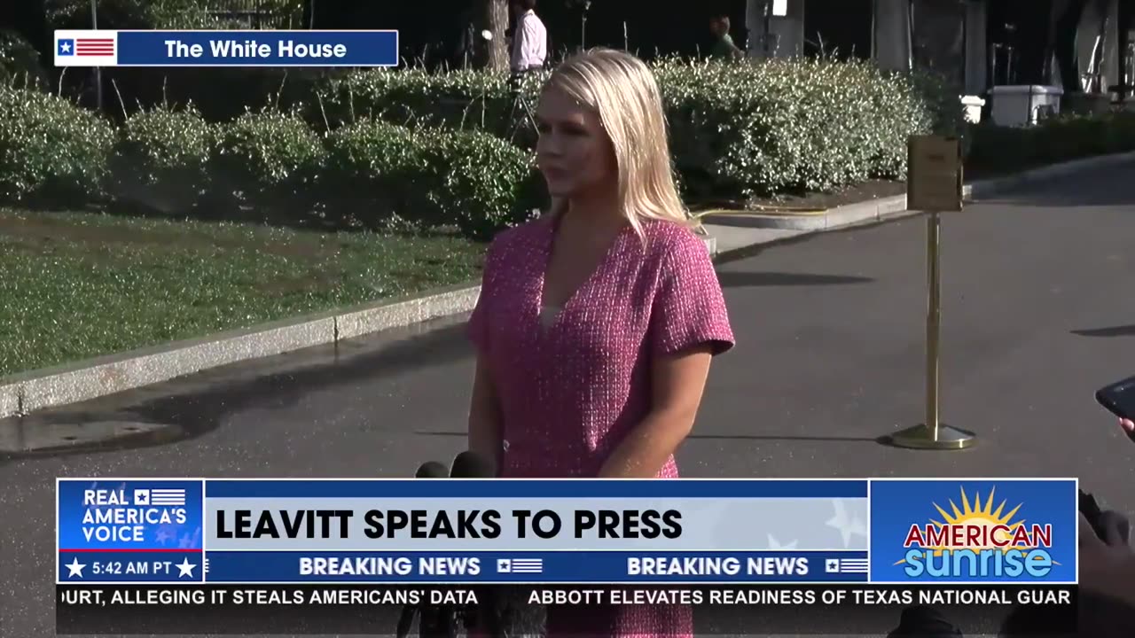 LEAVITT SPEAKS TO PRESS