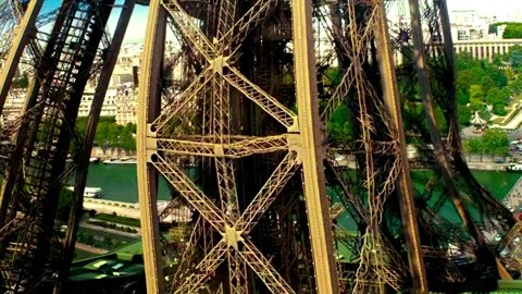 Effiel Tower Collapse