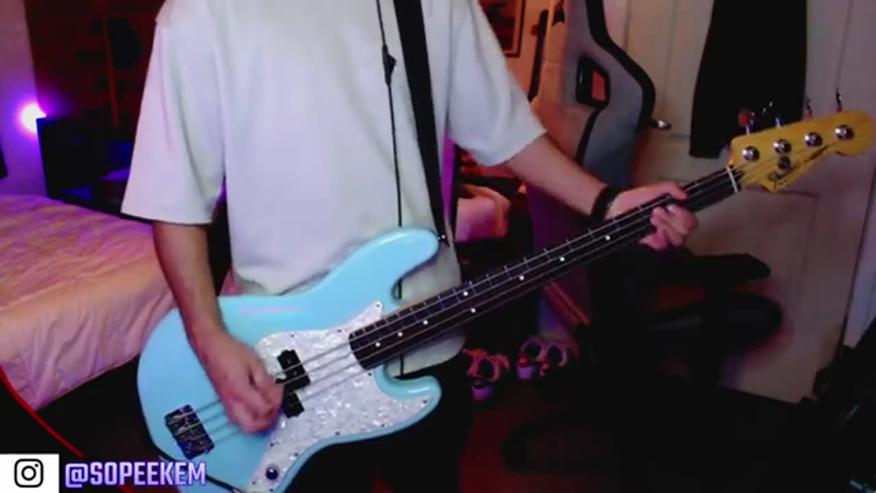 Blink 182 - Anthem Part 2 (Cover on Mark Hoppus Signature)