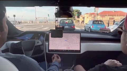 🤖🚗 Why Self-Driving Teslas Don't Need 'All the Extra Sensors' | FunFM