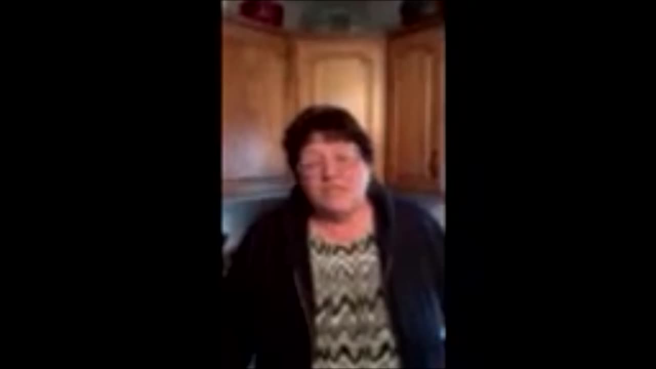 GRANDMA CATCHES VOTING MACHINES BEING ACCESSED ONLINE