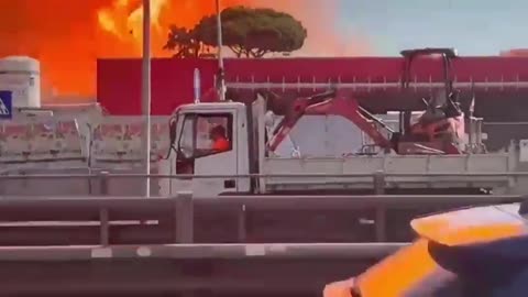 Video del explosión en una gasolinera