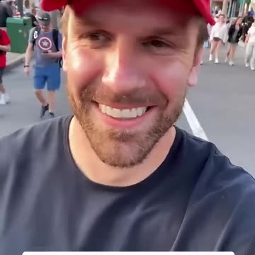 BRO'S MAGA HAT WALK THROUGH DISNEY