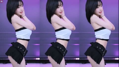 KBJ m0m099 Dancing
