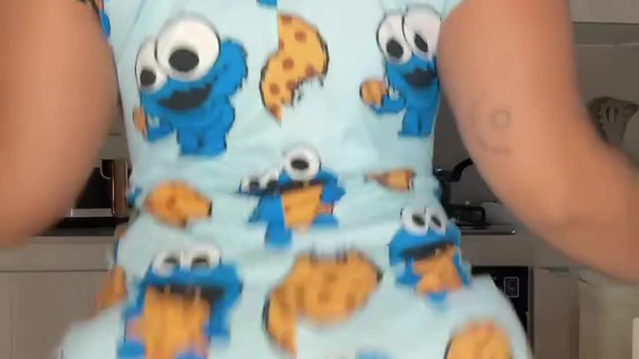 Big 🔥 Booty Twerk With Cookie Monster Fit 🔥