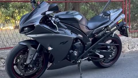 Yamaha R1 with Katana sword