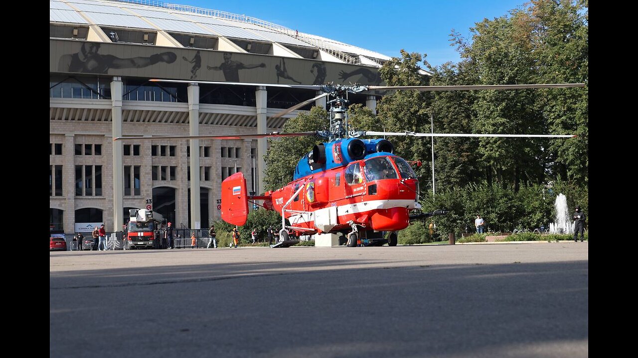 Kamov Ka-32A11VS landing in Moscow for Territory of the Future Moscow 2030