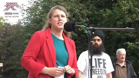 'Refugees Welcome' - "we must keep going until we reach saturation point"