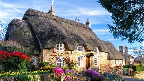 Spring Awakens | Charming UK Countryside Village in Bloom with Wild Flowers Cotswolds
