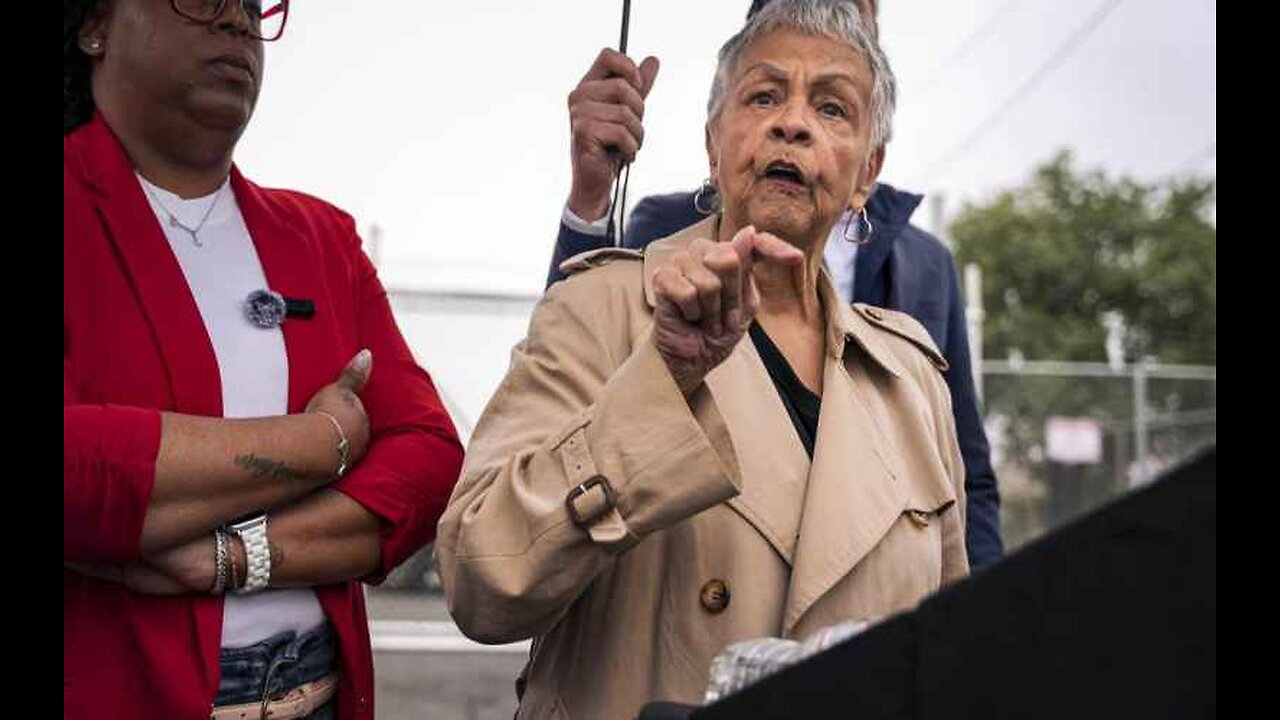 Democrat New Jersey Congresswoman Digs Deeper Hole in Describing Actions at ICE Detention Facility