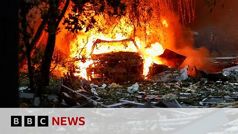 Russian strikes kill six and hit apartment block, Ukrainian officials say | BBC News