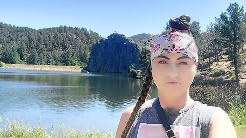 VISITING THE STUNNING LEGION LAKE {SOUTH DAKOTA}