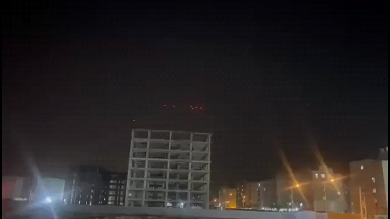 ইরানের বন্দর আব্বাস শহরের এয়ারস্পেসে এয়ার ডিফেন্স এক্টিভিটি