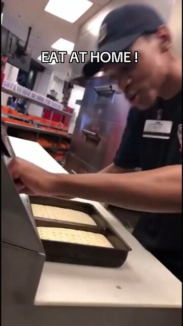 Customer Grossed Out by Fast Food Experience — “Yuck!!!🤢🤮” Online Reactions #fastfoodfail #japd