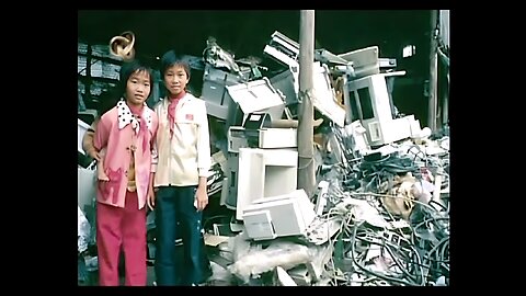 Exportando Daños: El Vertido de Residuos Tecnológicos en Asia (2002)