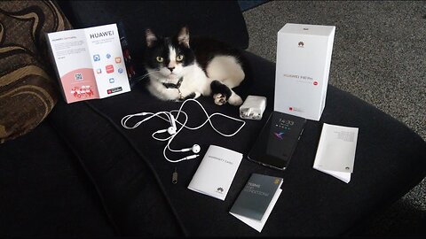 P40 PRO 6.6 INCH PHONE WHICH HAS 6 📸S AND A BIG 4200MAH 🔋 WITH FREE WATCH OFFER BOTH MADE BY HUAWEI❤