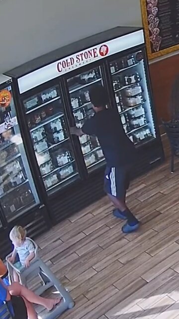 Man Freaks Out Over Pink Strawberry Frosting Cake 🎂😂 #birthdaycake #cake #japd