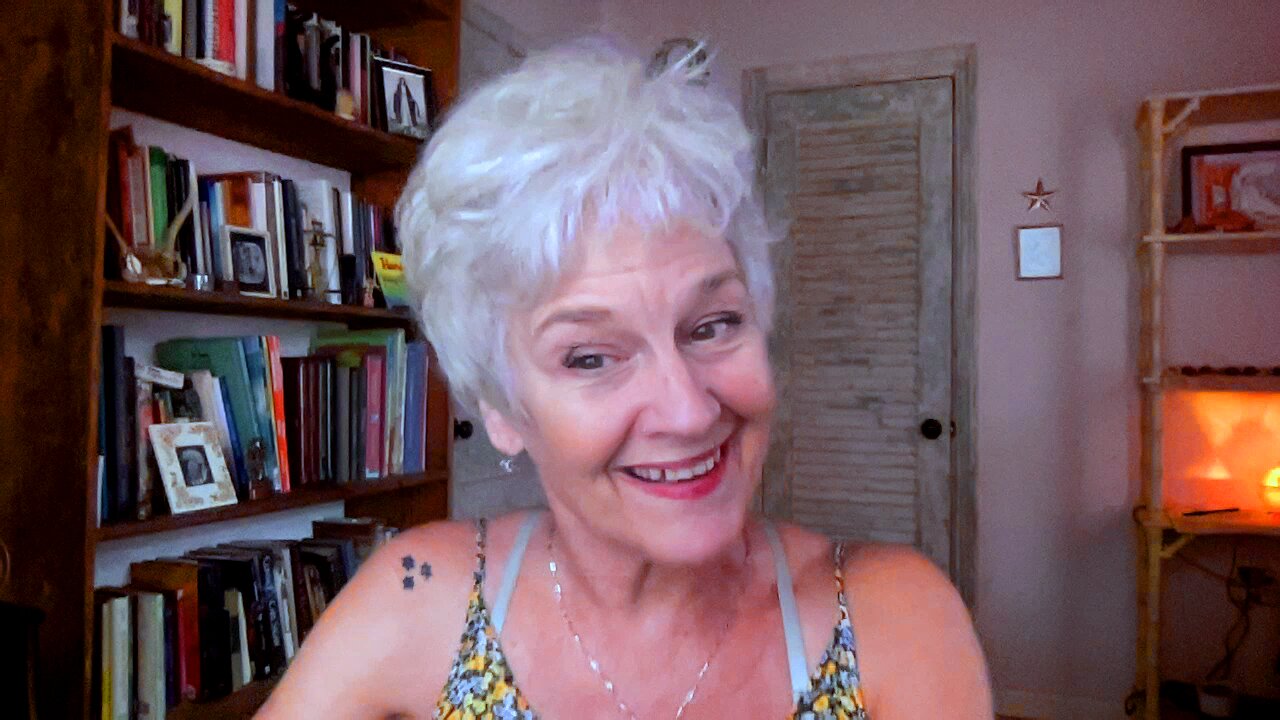 Lady Melody reads Charlotte's Web-episode 1