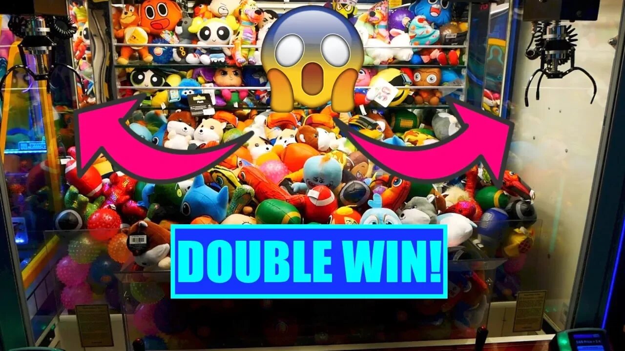 TWO CLAW MACHINE WINS AT THE SAME TIME!