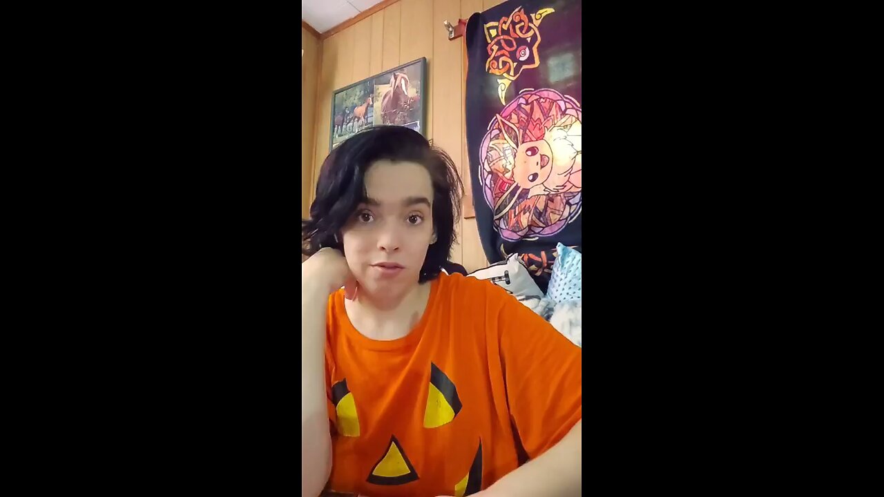 Opening a witchy box I got in the mail!!