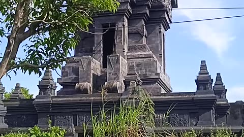 Exploring the Ancient Temple: A Journey Through History