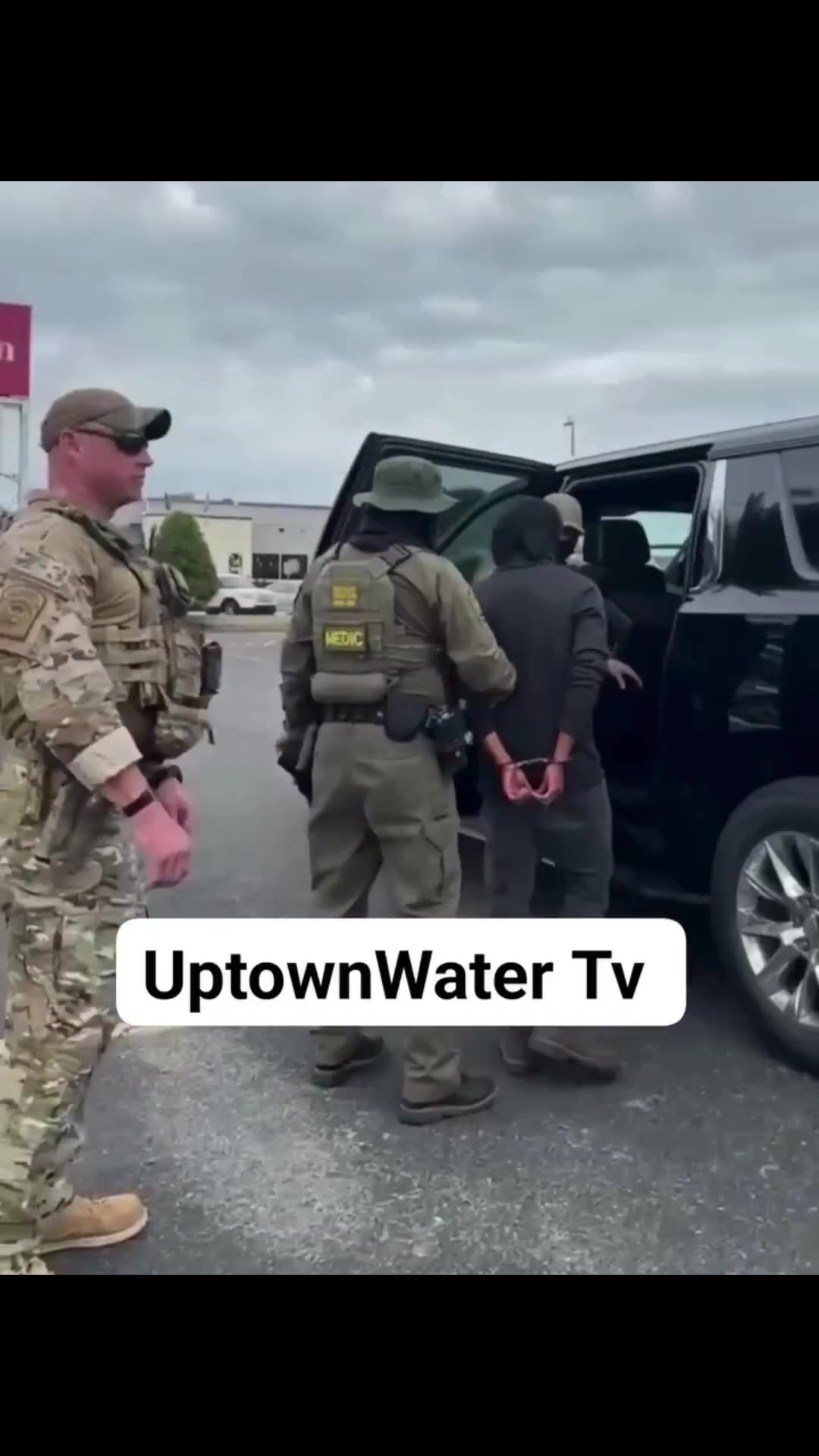 CBP arrests Juan illegal aliens driving a moving van in NOLA