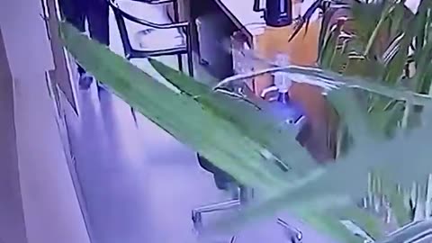 Tërmeti 6 ballë në Turqi/ Skena paniku, njerëzit u hodhën nga ballkonet e banesave