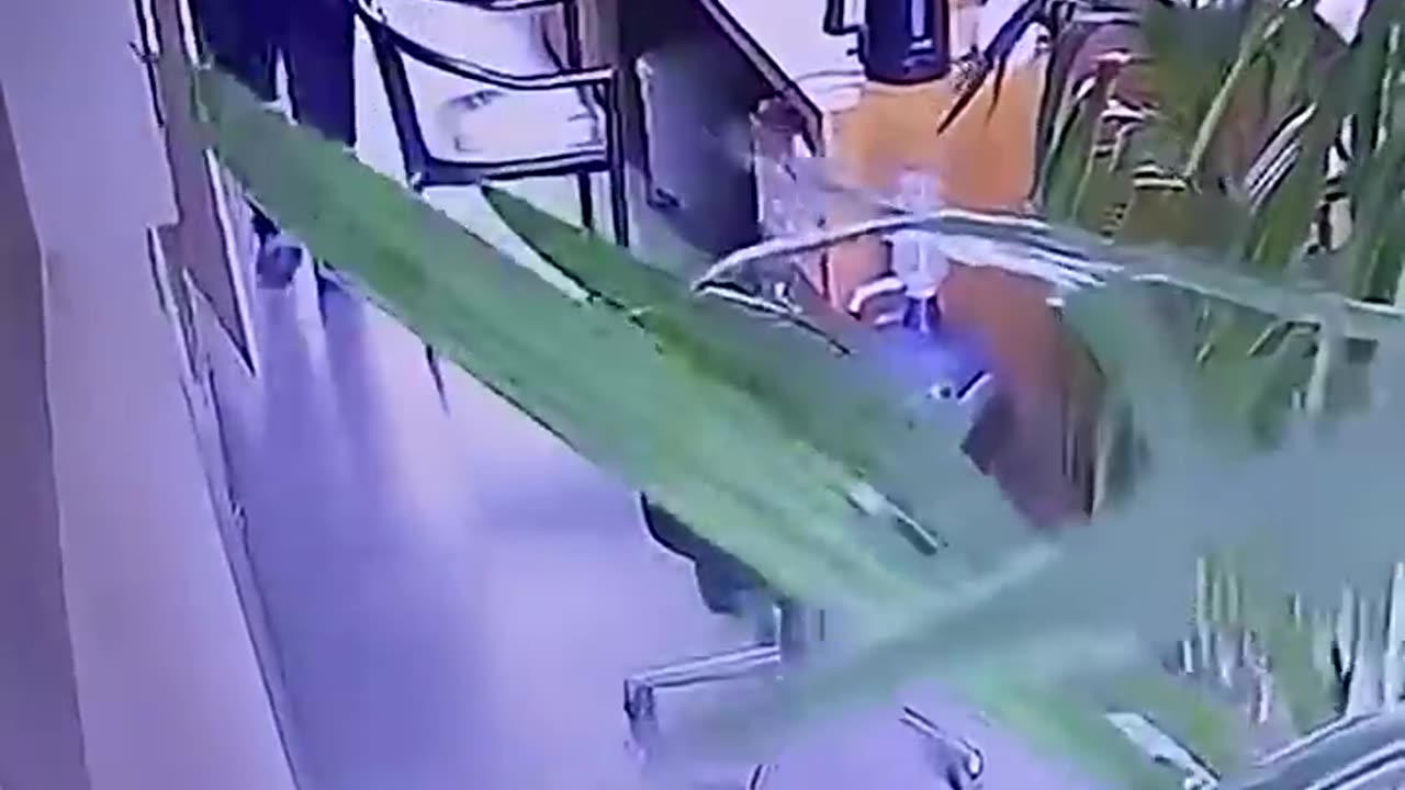 Tërmeti 6 ballë në Turqi/ Skena paniku, njerëzit u hodhën nga ballkonet e banesave