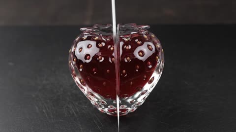 Perfect Glass Strawberry Cut 🍓 | No Juice Till the End (ASMR)