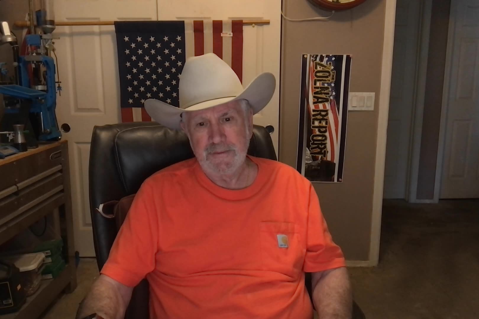 Pilot In Jump Seat Attempted To Pull The Fire Handles At Altitude, With 88 Passengers On Board!