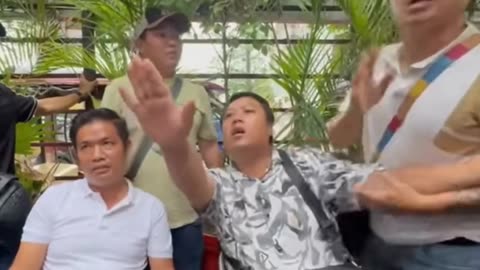Tình Nguyện Viên Binh Thầy Minh Tuệ Nói ₫ồ Ăn Việt Người Ấn Ăn Không ₫ược Gây Sự Với Yutubers.