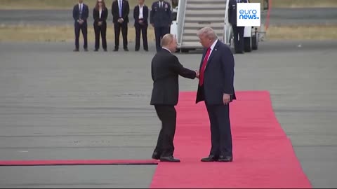 NOTIZIE DAL MONDO Zelensky lunedì 18 agosto 2025 a Washington,Trump:'Se andrà bene,incontro a tre con Putin'.il presidente USA ha invitato Zelensky per discutere di un scambio di territori con la Russia