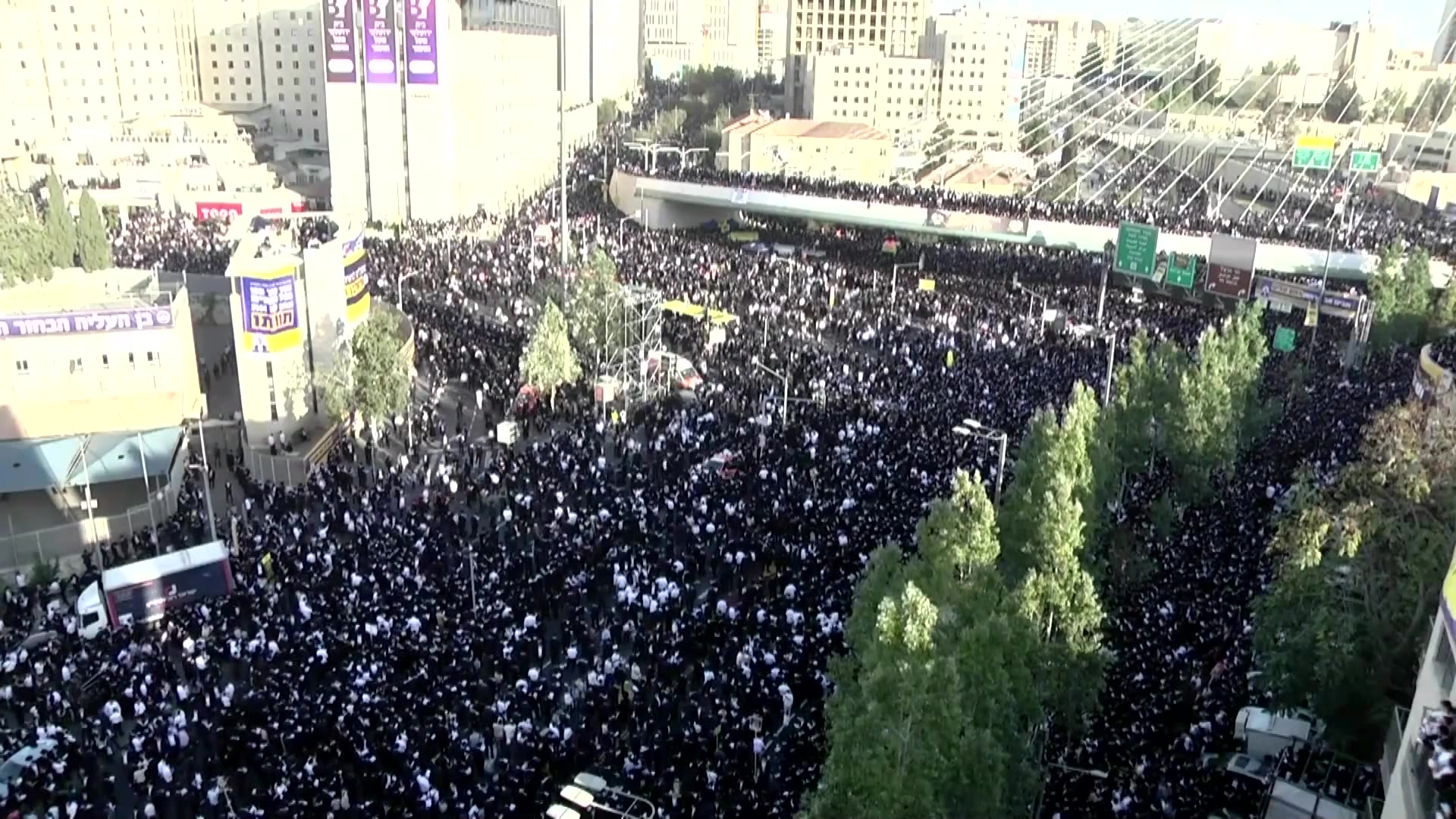Thousands of ultra-Orthodox Jews protest conscription in Jerusalem