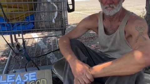 Millionaire blessed an old homeless man and his story made me cry.hd