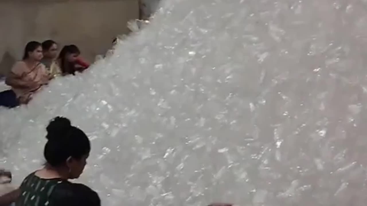 plastic cups being made SLAVERY MODE