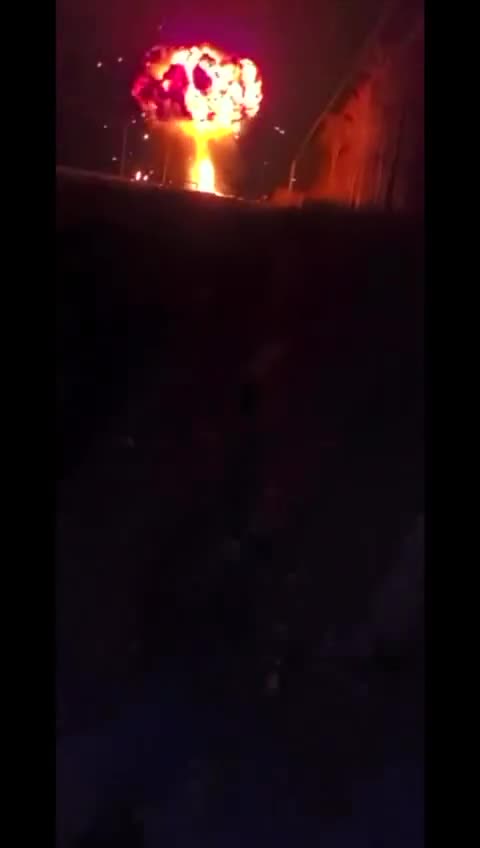 Explosion video: Russian Druzhba oil pipeline in flames