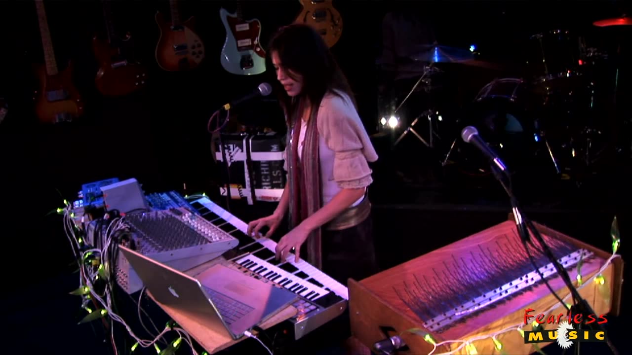 Imogen Heap - Loose Ends = Live on Fearless Music